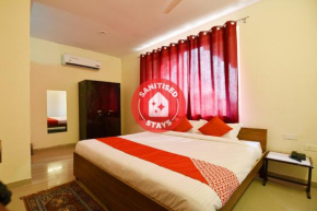 OYO 22966 Hotel Raj Niwas